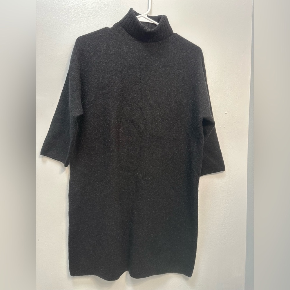 Pomander Place Black Ribbed Knit Sweater
